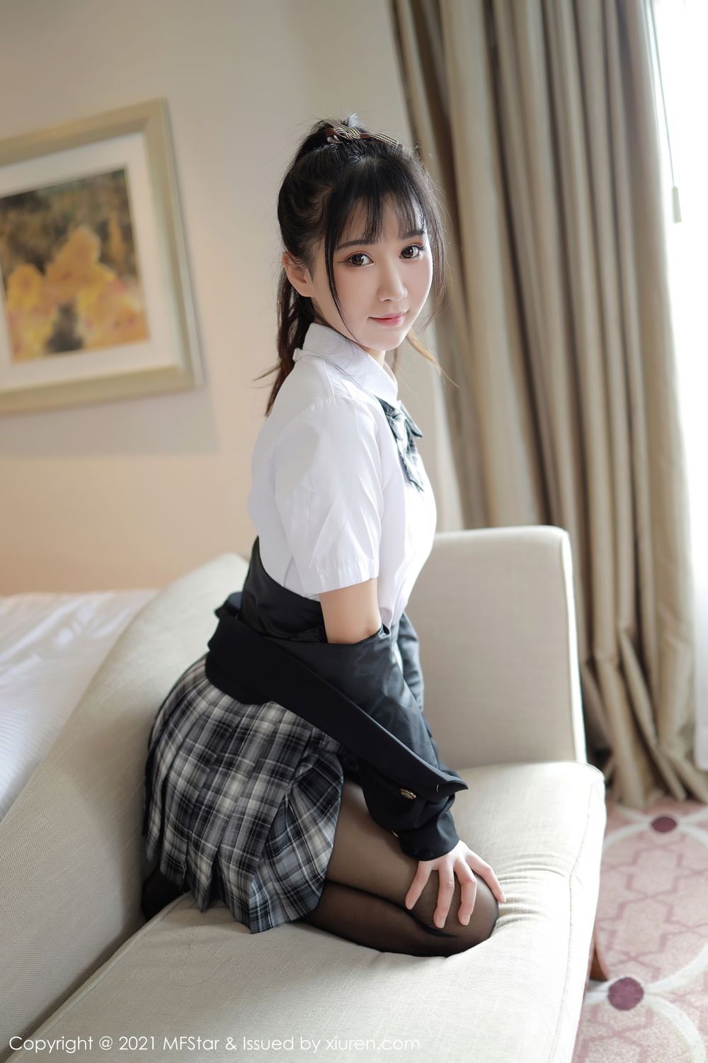 模范学院新人模特小果冻儿jelly黑丝美腿格子JK制服系列写真