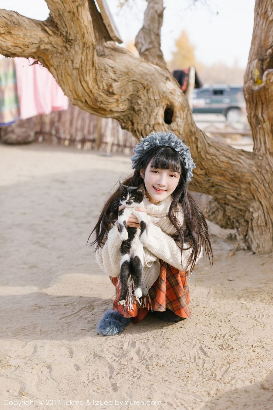 Tukmo兔几盟美女主播之应西北沙漠边小清新系列首套写真